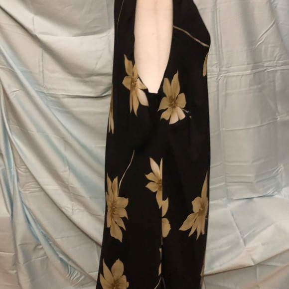 🌸Have an event to attend? Classy studio one dress - Picture 10 of 10